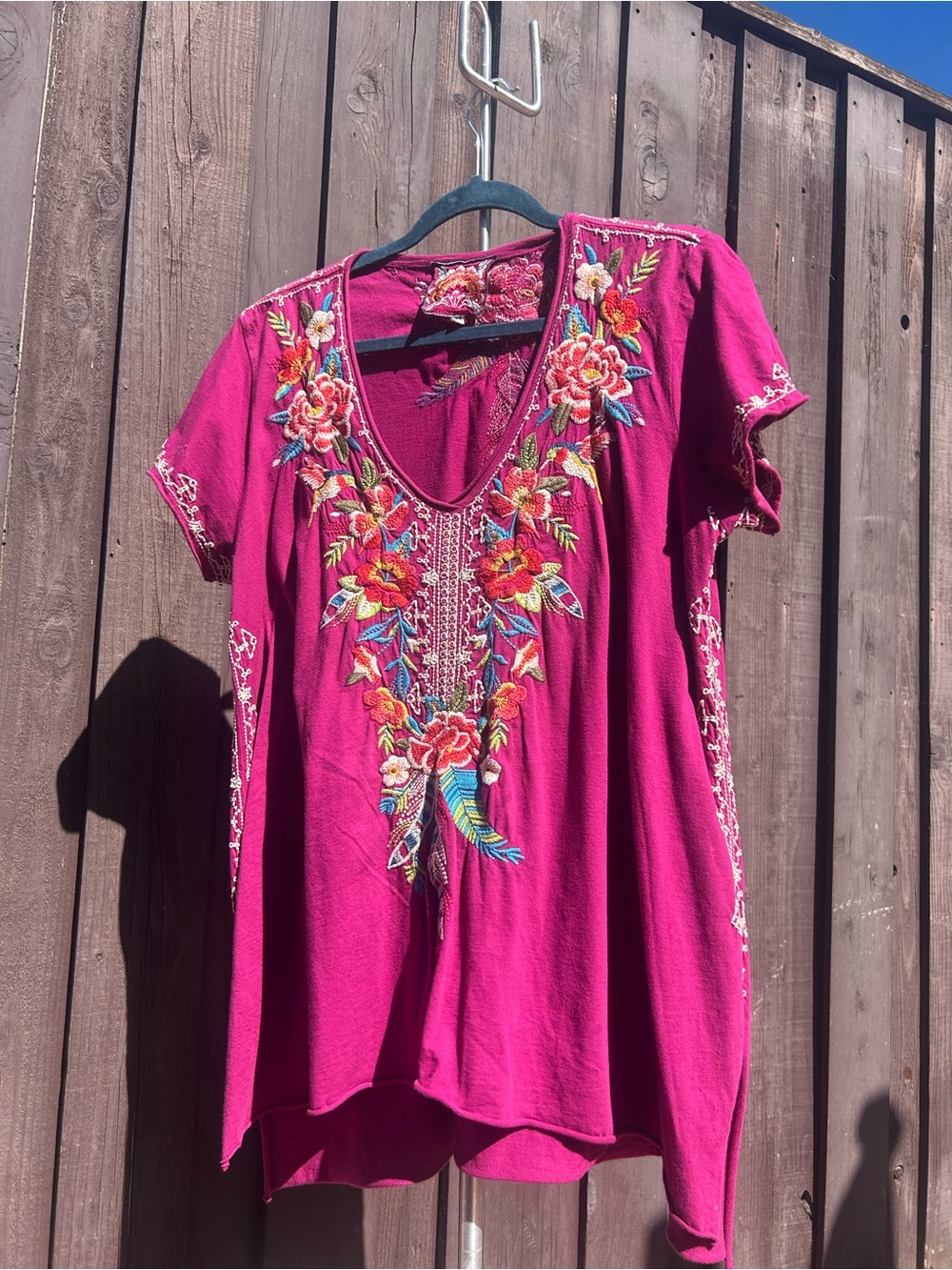 Johnny Was Magenta Embroidered V-Neck Short Sleeve Top